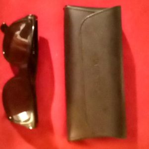 Ladies Valentino sunglasses brand new 1490